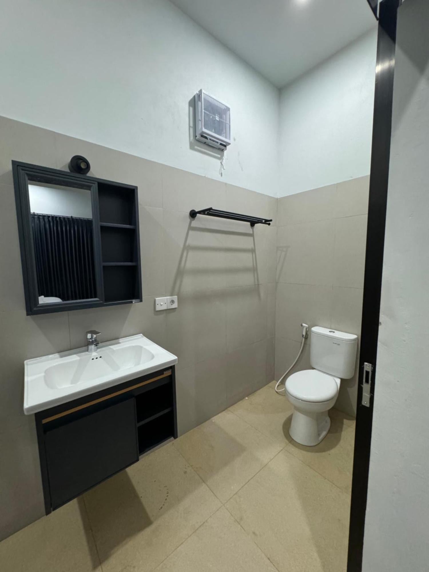 Satu Hati Hotel Ekas Exteriör bild