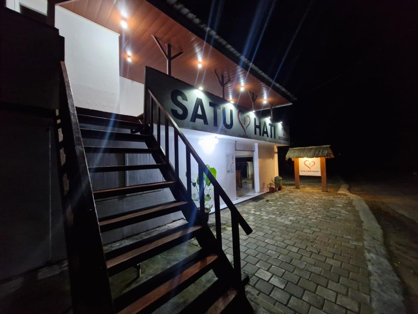 Satu Hati Hotel Ekas Exteriör bild